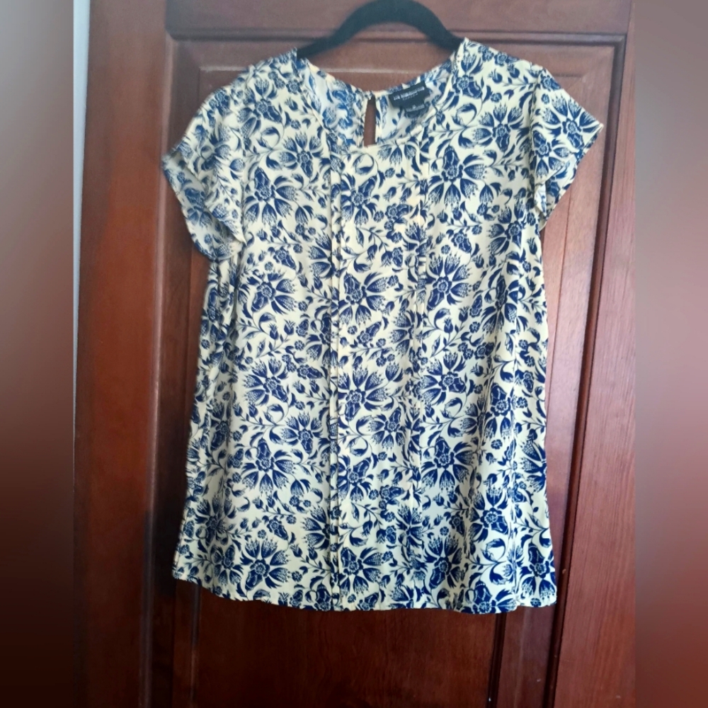 CLEARANCE! Liz Clairbourne Career Yellow Blouse with Blue Flowers